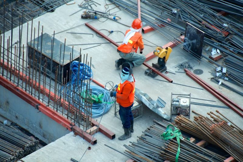 Roofing service work